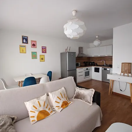 Apartment Terrasse Spacieuse, Vue & Clim